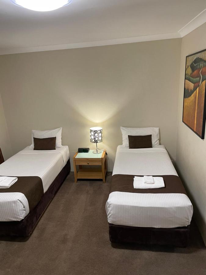 Noah'S Mid City Motor Inn Muswellbrook Buitenkant foto