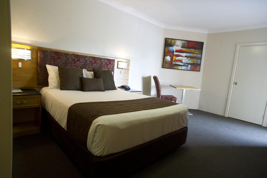 Noah'S Mid City Motor Inn Muswellbrook Buitenkant foto