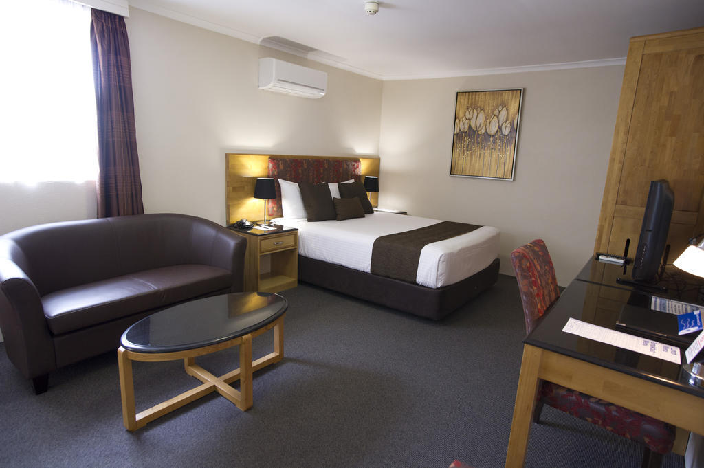 Noah'S Mid City Motor Inn Muswellbrook Buitenkant foto