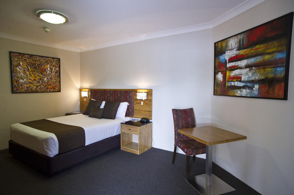 Noah'S Mid City Motor Inn Muswellbrook Buitenkant foto
