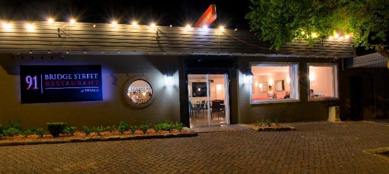 Noah'S Mid City Motor Inn Muswellbrook Buitenkant foto