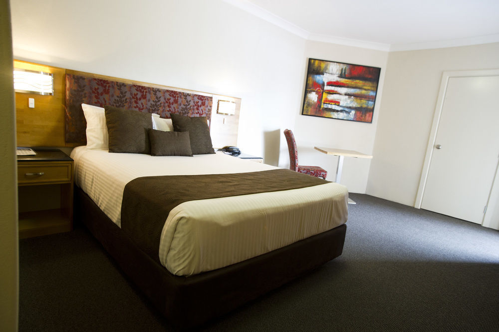 Noah'S Mid City Motor Inn Muswellbrook Buitenkant foto
